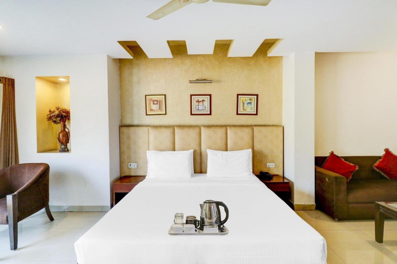 Hotel Townhouse 517 La Sapphire Near Delhi Airport Neu-Delhi Exterior foto
