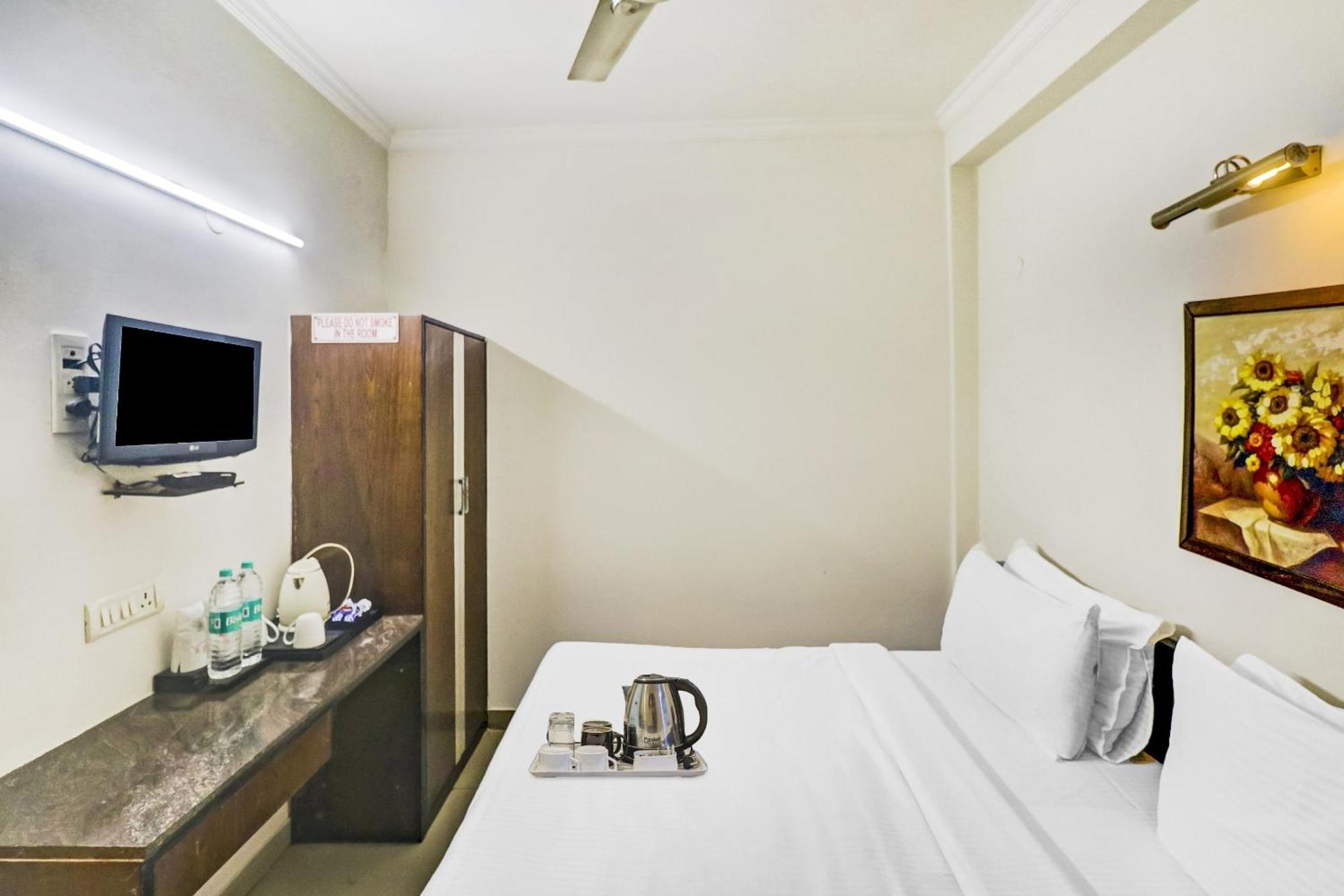 Hotel Townhouse 517 La Sapphire Near Delhi Airport Neu-Delhi Exterior foto